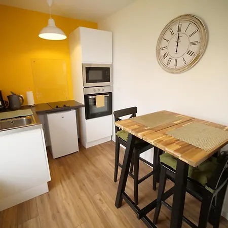 Les Du Couesnon Apartment
